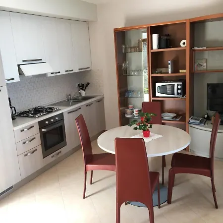 Casa Marina * Тосколано-Мадерно