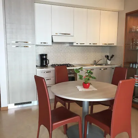 Casa Marina Апартаменты *